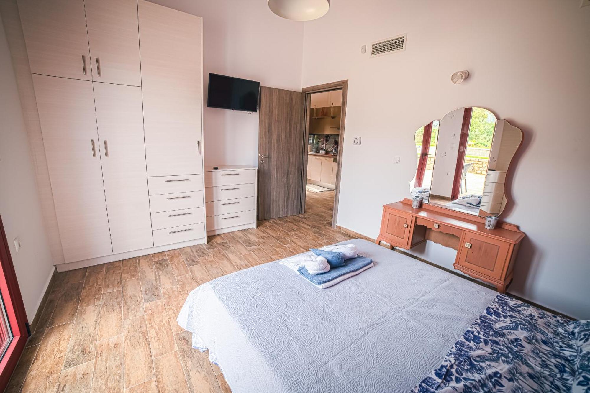 Olive Tree Suites Eleonas Room photo